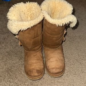 Bailey button Uggs